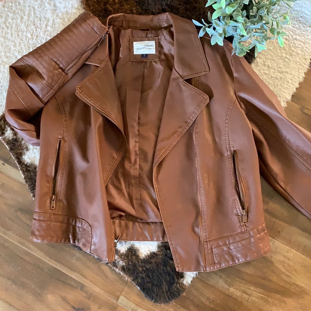 XL Universal Thread Jacket